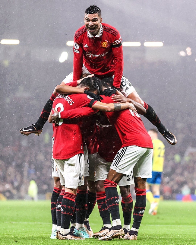 以其惊人的 以其惊人的