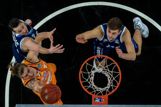 翁泓阳的崛 翁泓阳的崛